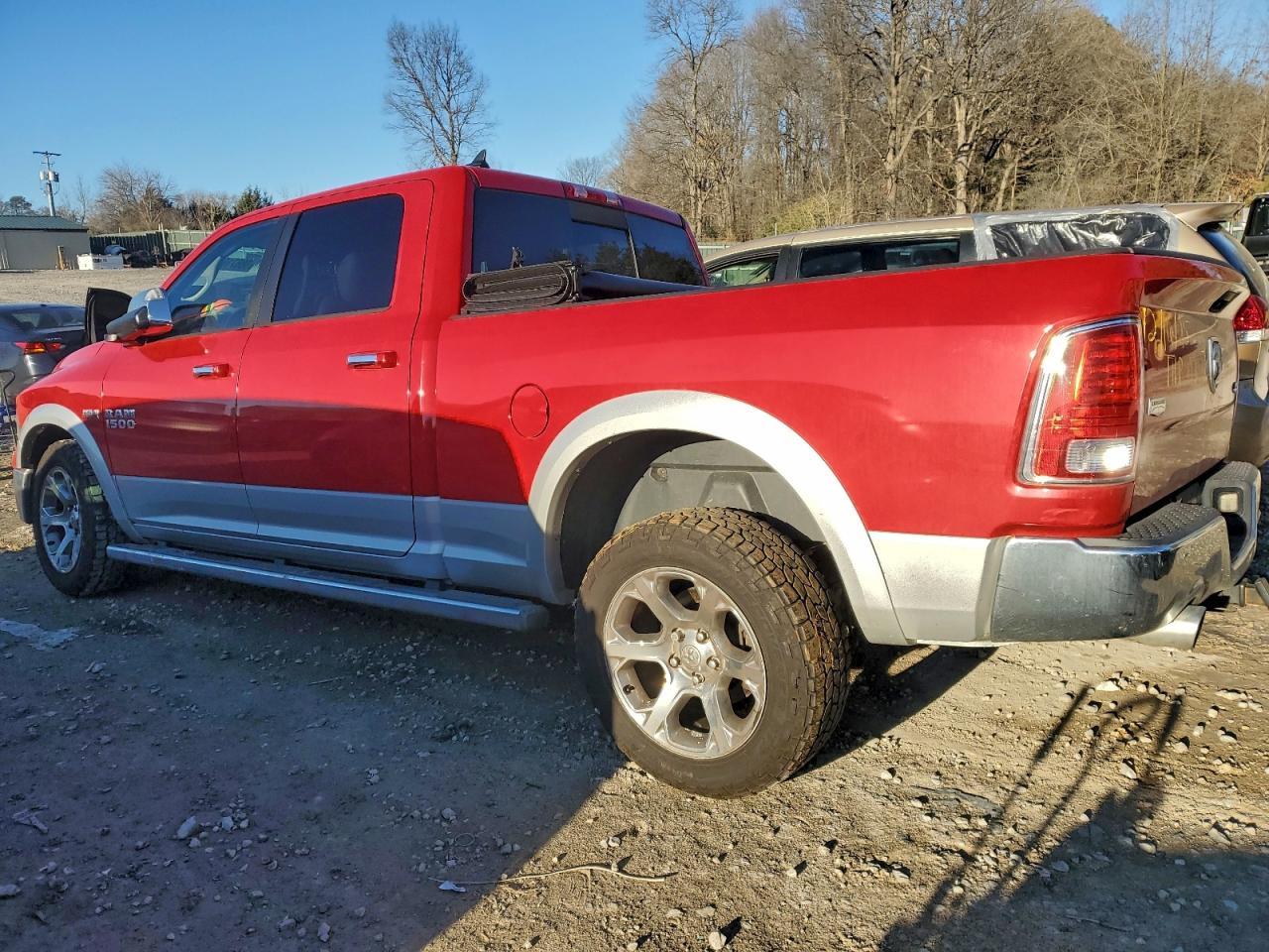 2014 RAM 1500 LARAMIE photo 2