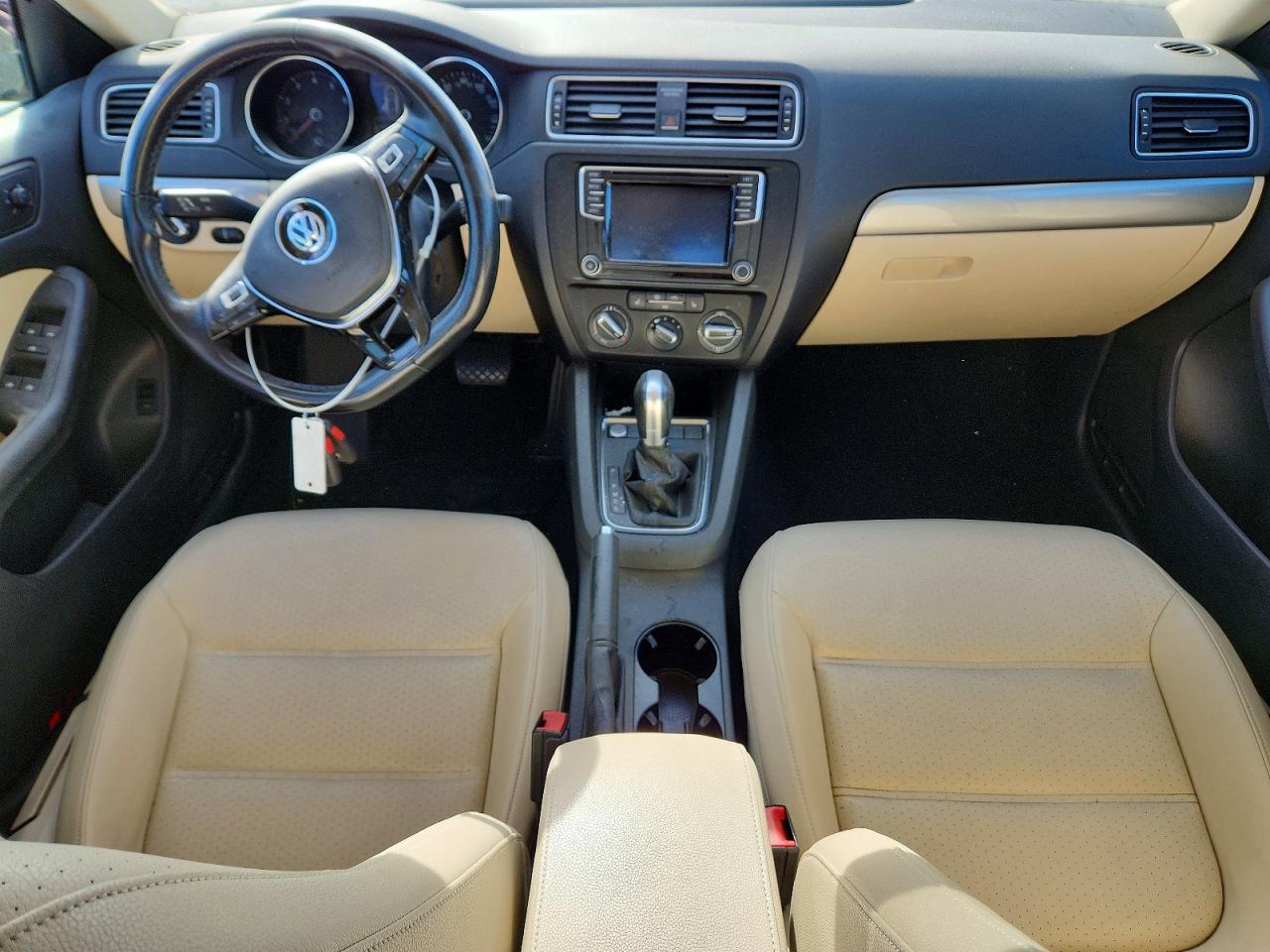 2017 VOLKSWAGEN JETTA SE photo 8