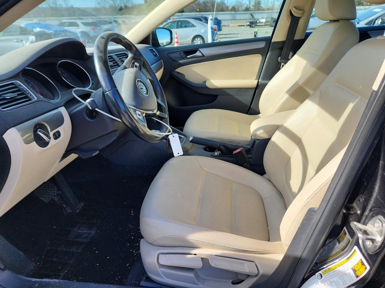 2017 VOLKSWAGEN JETTA SE photo 7
