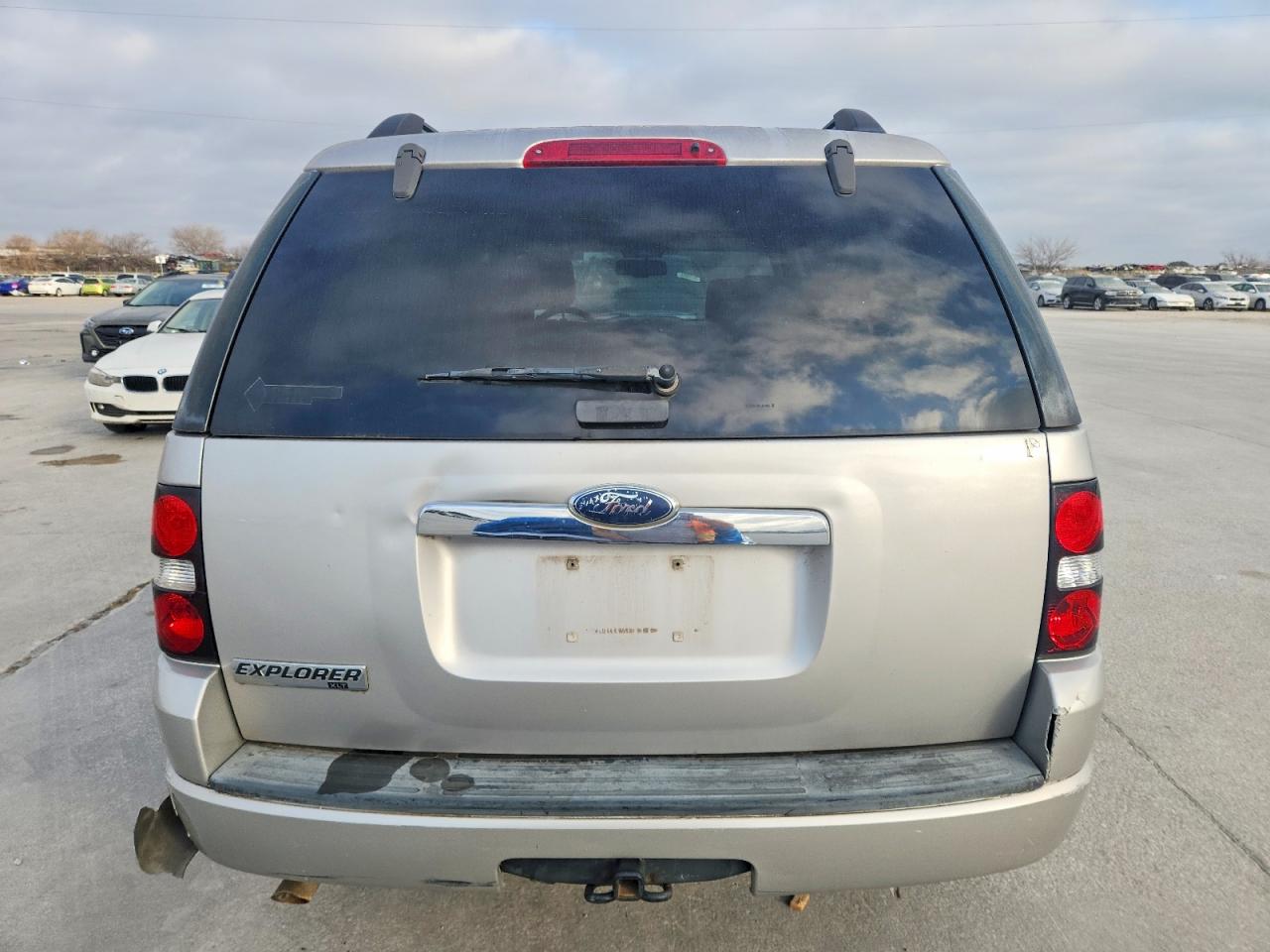 2008 FORD EXPLORER XLT photo 6