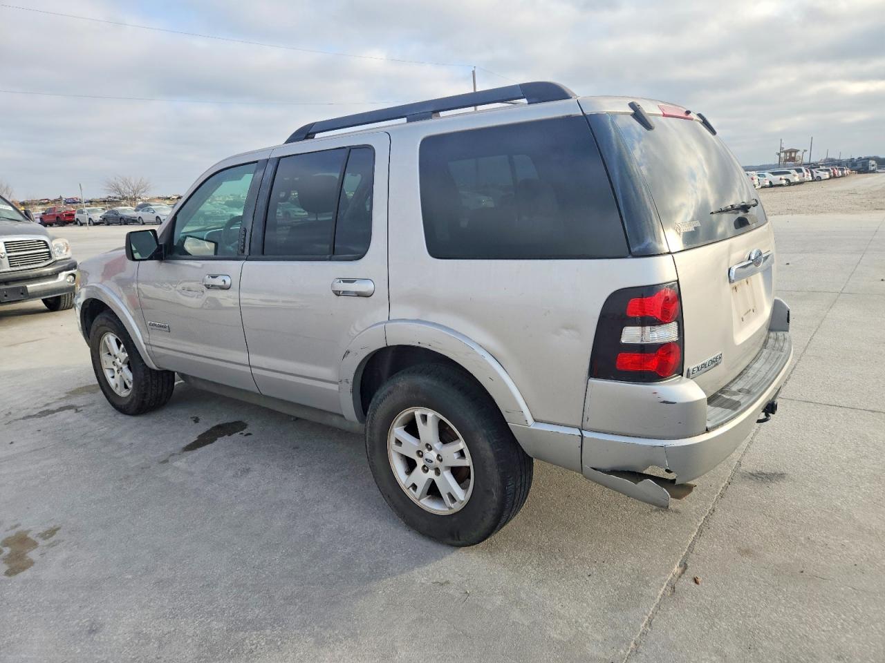2008 FORD EXPLORER XLT photo 2