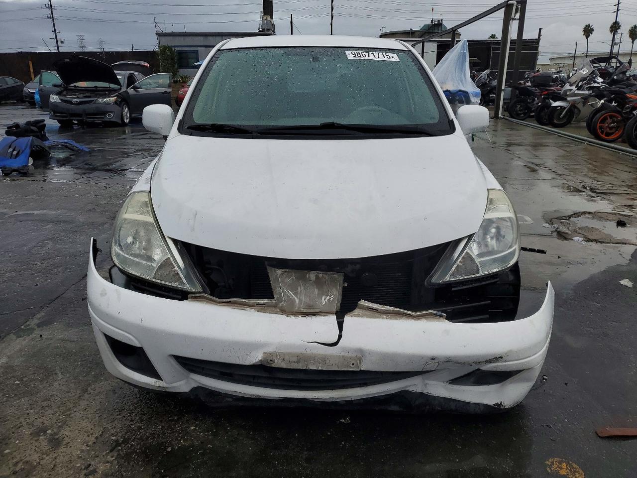 2012 NISSAN VERSA S photo 9