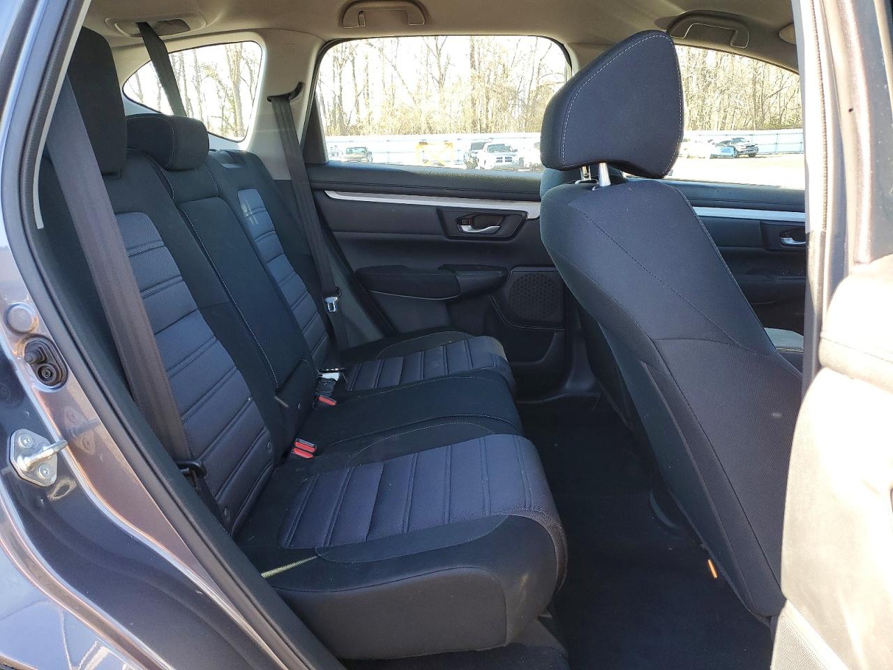 2018 HONDA CR-V LX photo 11