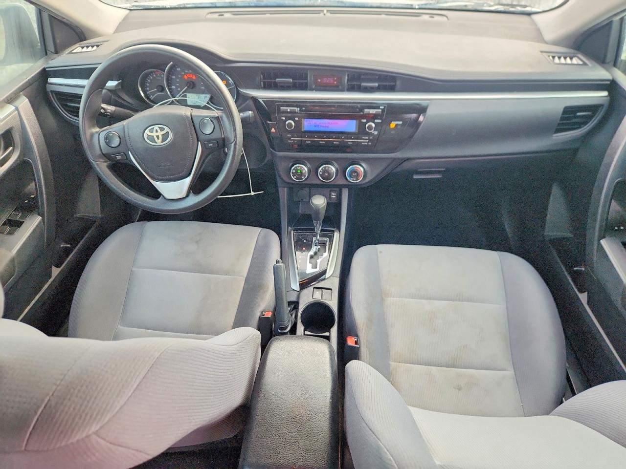 2015 TOYOTA COROLLA L photo 15