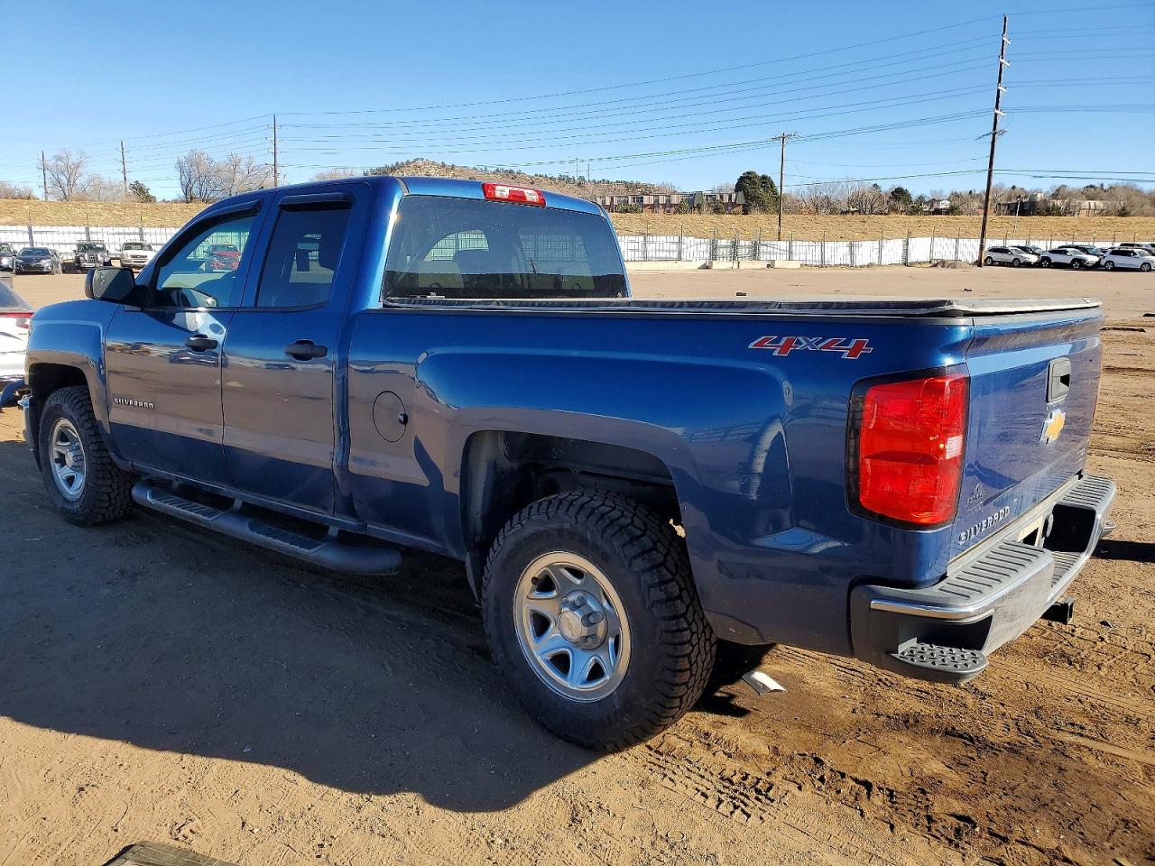 2015 CHEVROLET SILVERADO K1500 photo 2