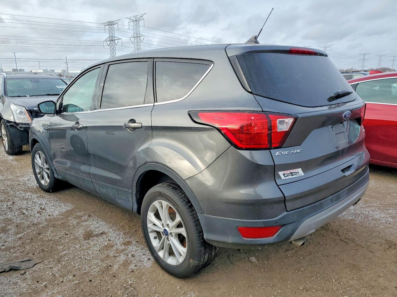 2019 FORD ESCAPE SE photo 2