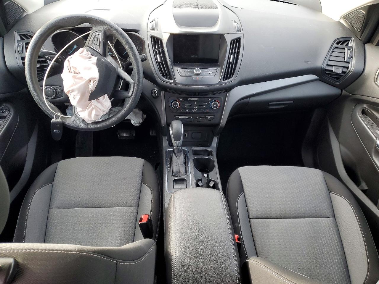 2019 FORD ESCAPE SE photo 8