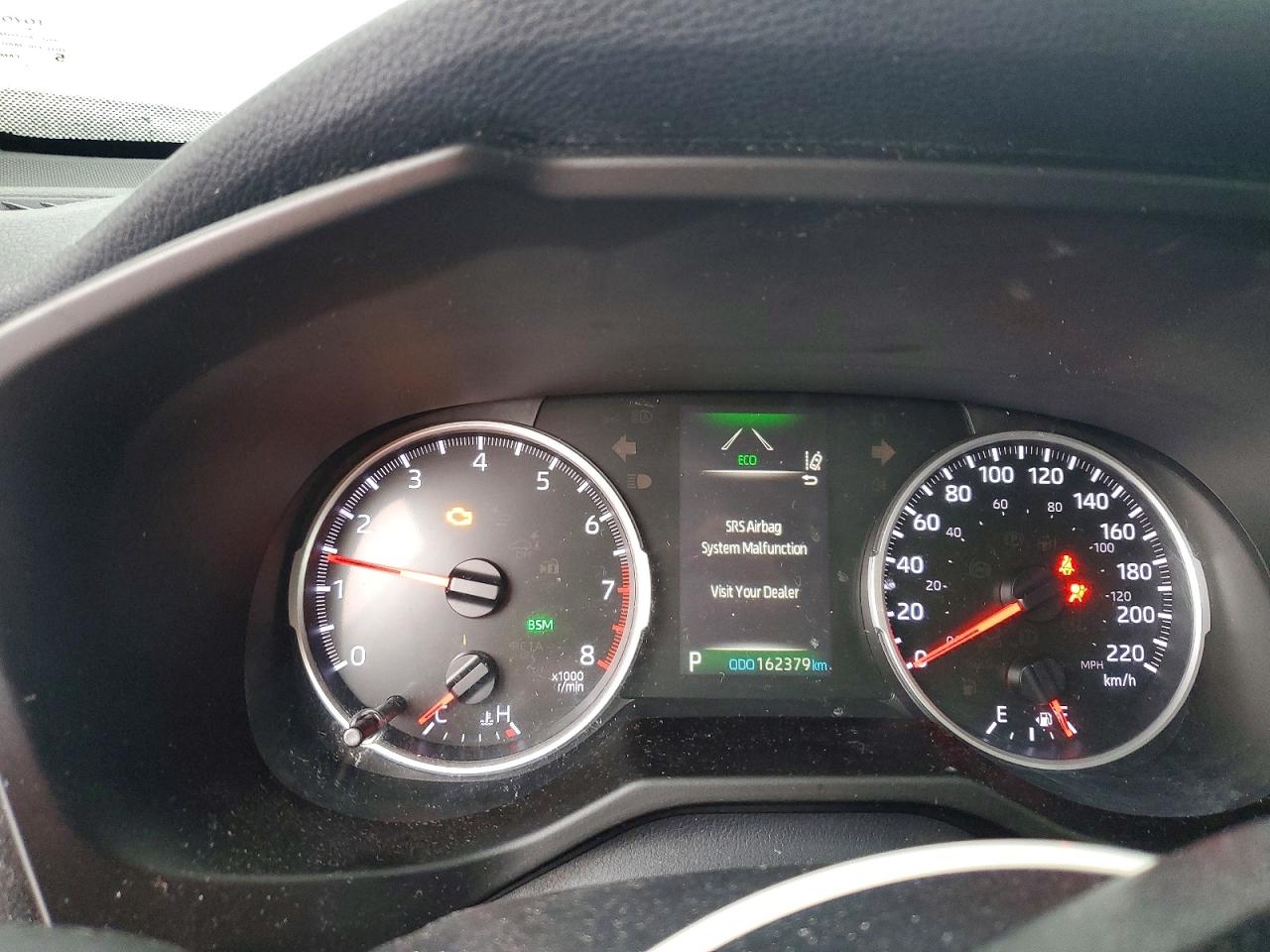 2019 TOYOTA RAV4 LE photo 9
