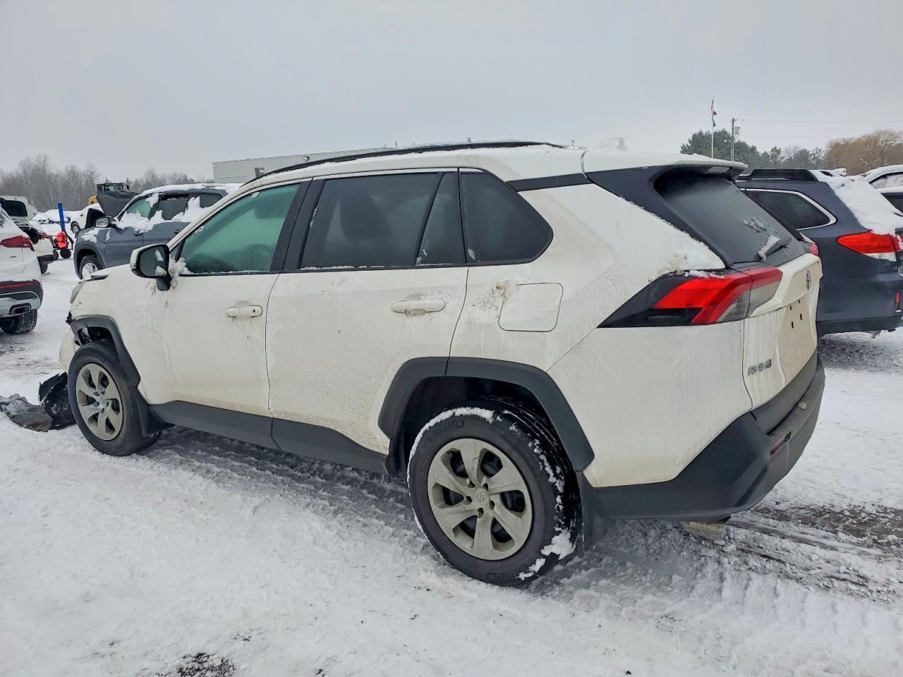 2019 TOYOTA RAV4 LE photo 2