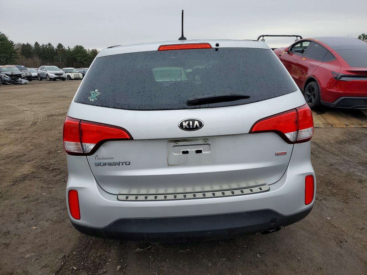 2015 KIA SORENTO LX photo 6