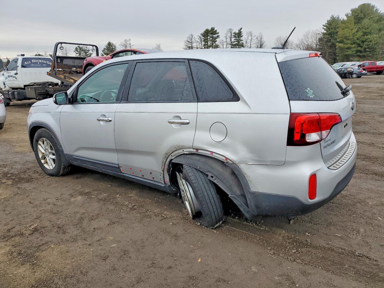 2015 KIA SORENTO LX photo 2