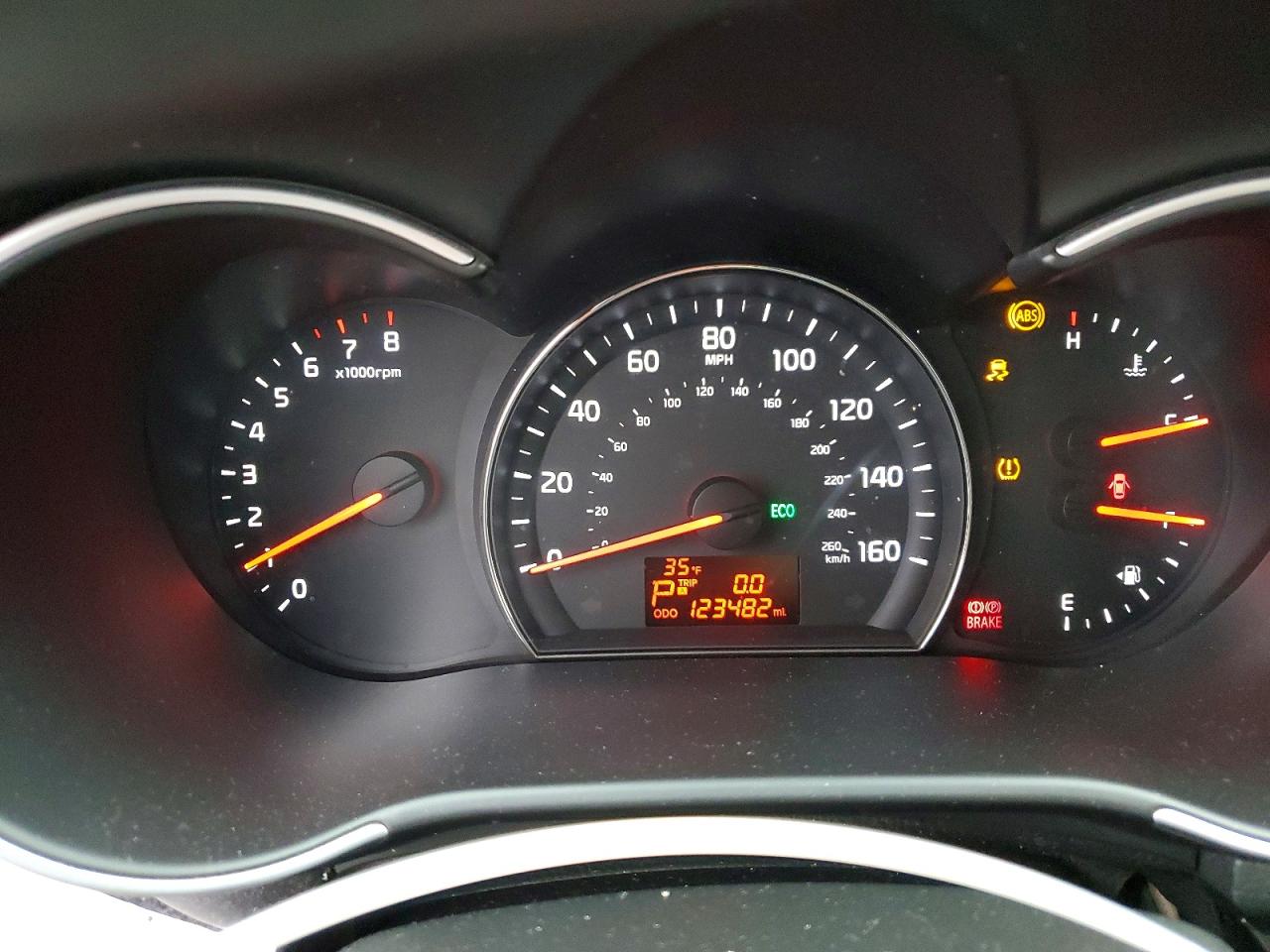 2015 KIA SORENTO LX photo 9