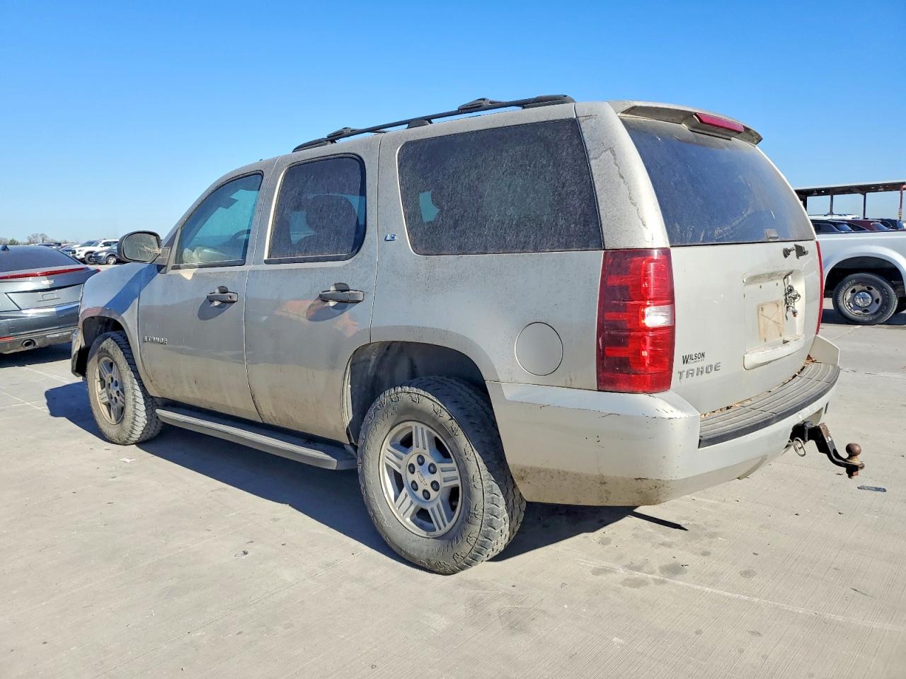 2007 CHEVROLET TAHOE C1500 photo 2