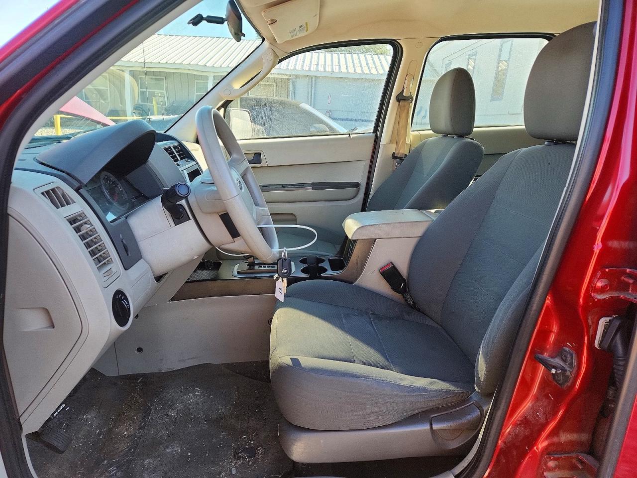 2010 FORD ESCAPE XLS photo 7