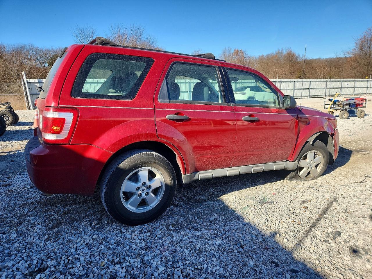 2010 FORD ESCAPE XLS photo 3