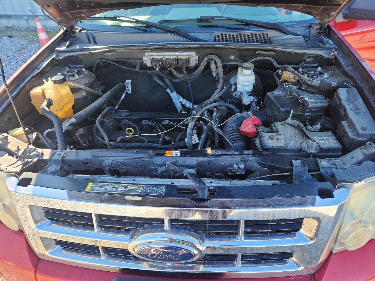 2010 FORD ESCAPE XLS photo 12