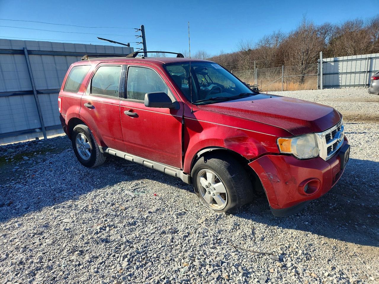 2010 FORD ESCAPE XLS photo 4