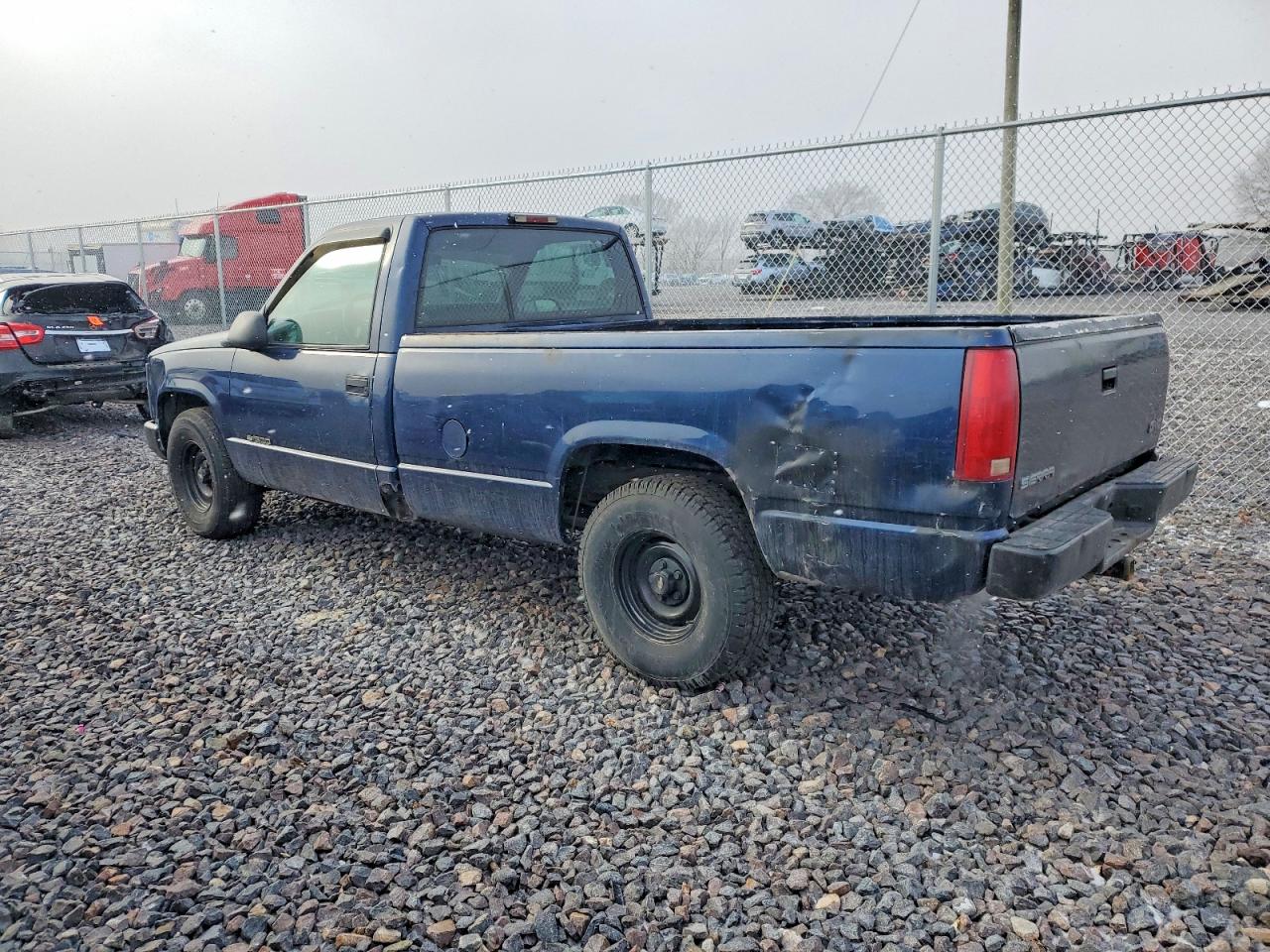 1998 CHEVROLET GMT-400 C1500 photo 2