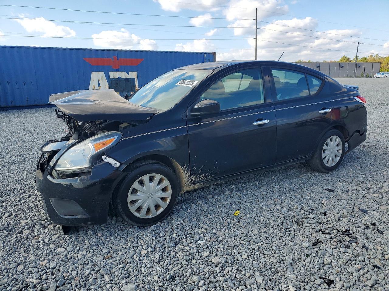 2018 NISSAN VERSA