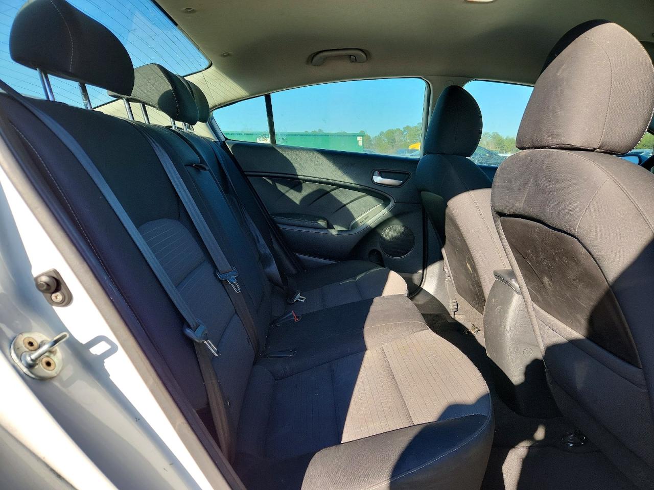 2017 KIA FORTE LX photo 10