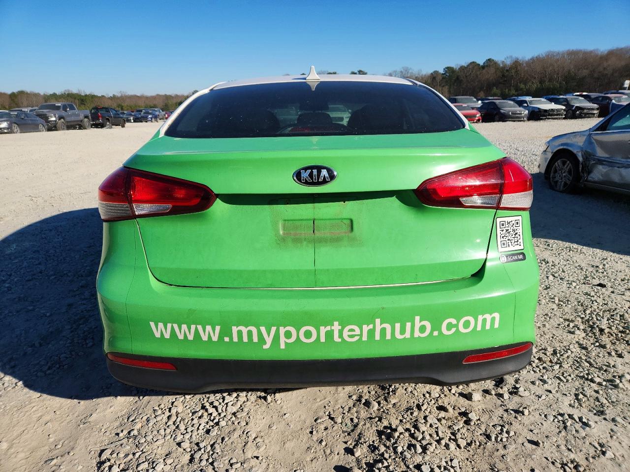 2017 KIA FORTE LX photo 6
