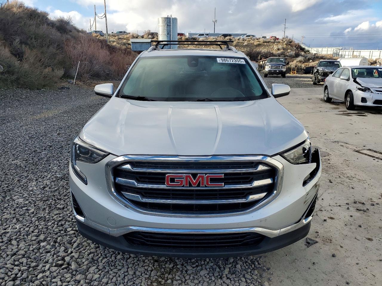 2020 GMC TERRAIN SLT photo 5