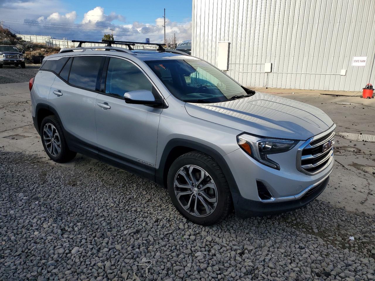 2020 GMC TERRAIN SLT photo 4