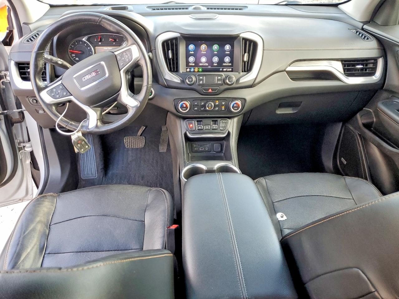 2020 GMC TERRAIN SLT photo 8