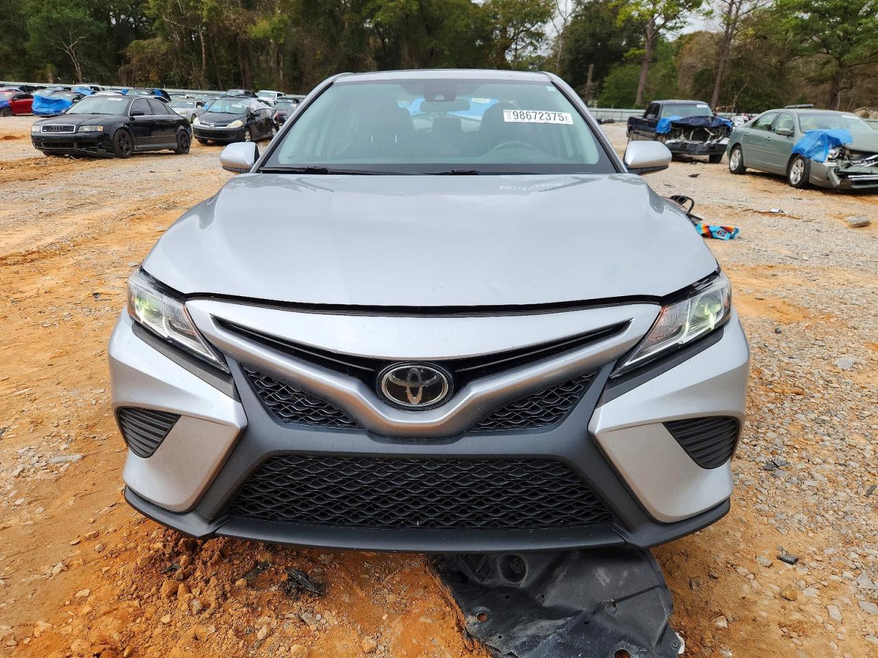 2020 TOYOTA CAMRY SE photo 5