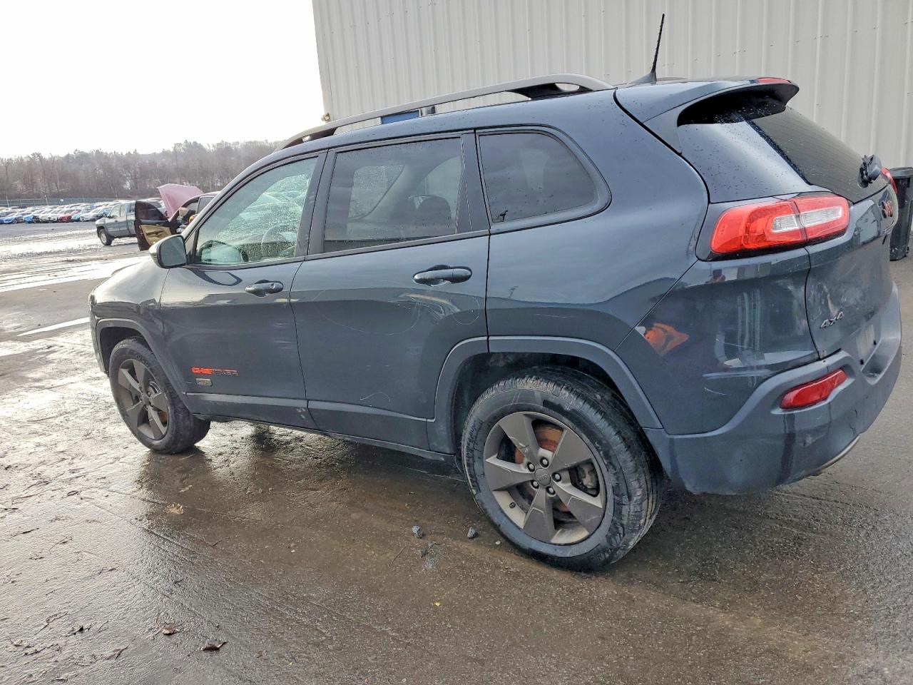 2017 JEEP CHEROKEE LATITUDE photo 2