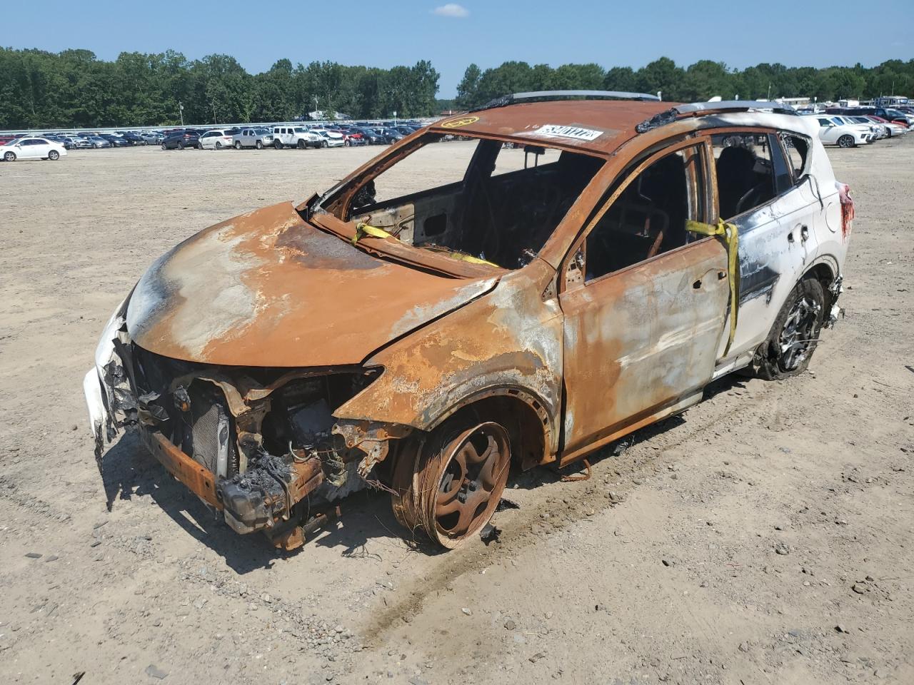 2016 TOYOTA RAV4 LE photo 2