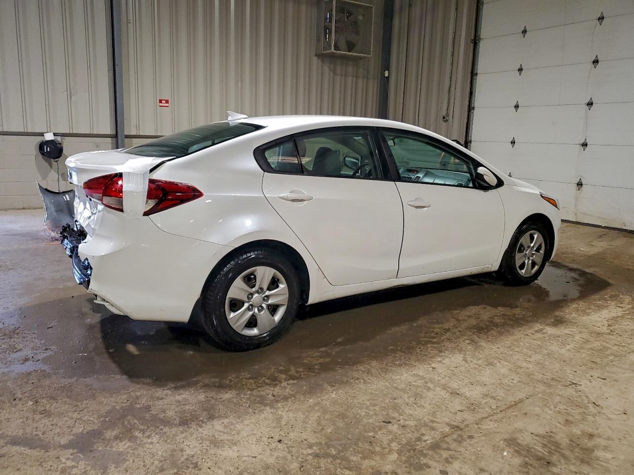 2018 KIA FORTE LX photo 3