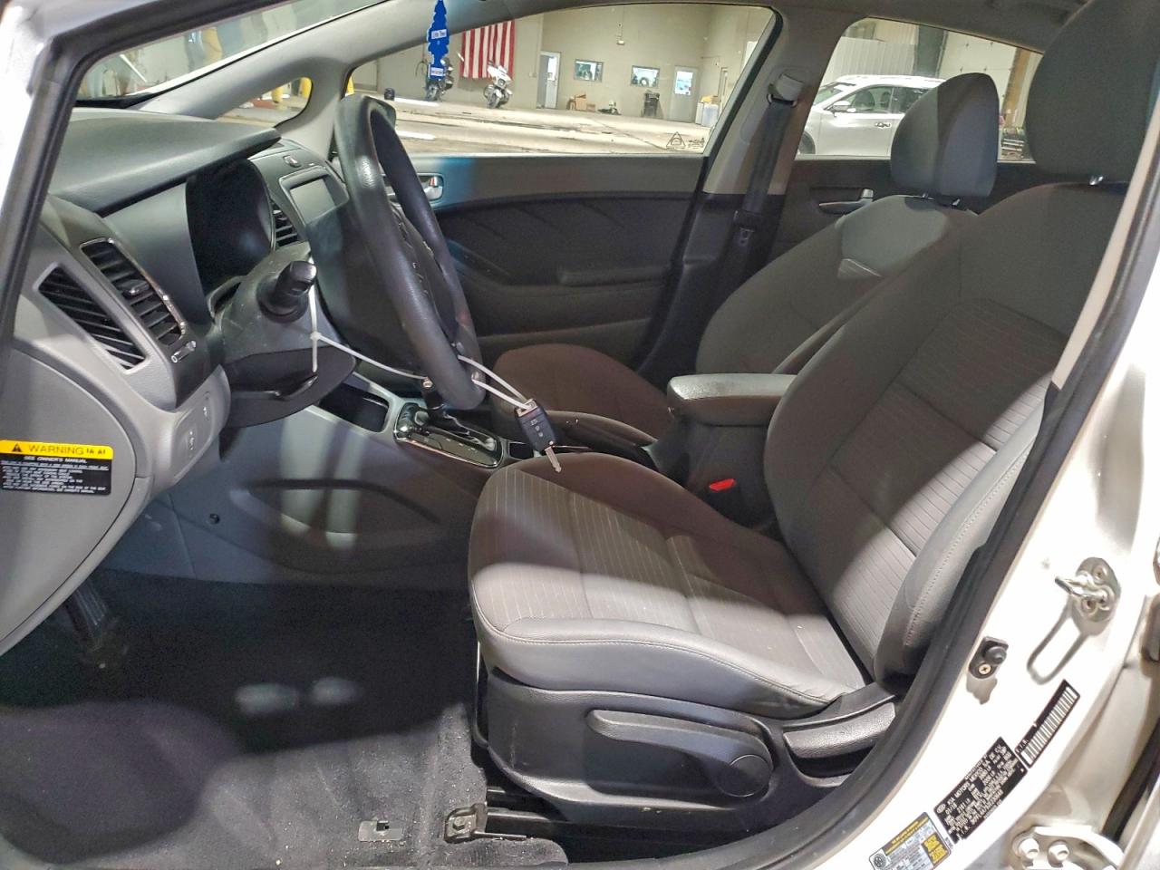 2018 KIA FORTE LX photo 7
