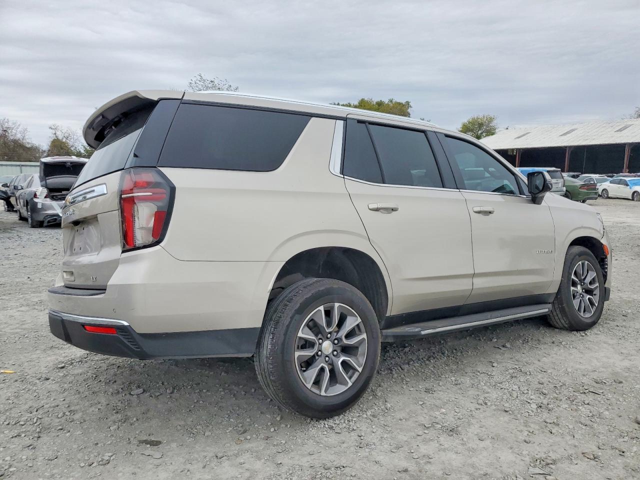 2022 CHEVROLET TAHOE C1500 LT photo 3