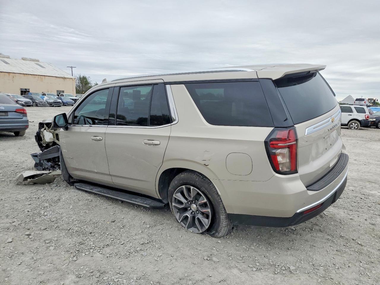 2022 CHEVROLET TAHOE C1500 LT photo 2