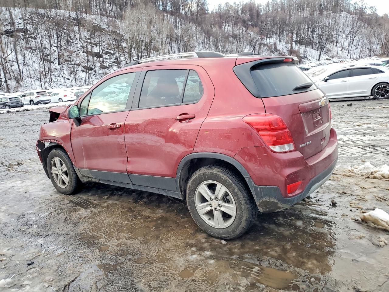 2022 CHEVROLET TRAX 1LT photo 2