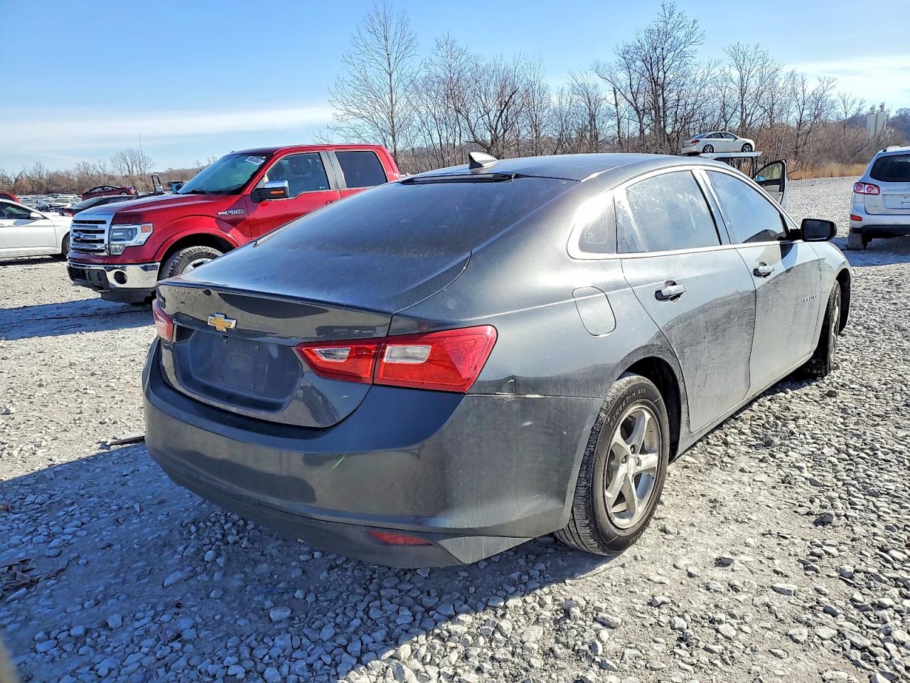 2018 CHEVROLET MALIBU LS photo 3