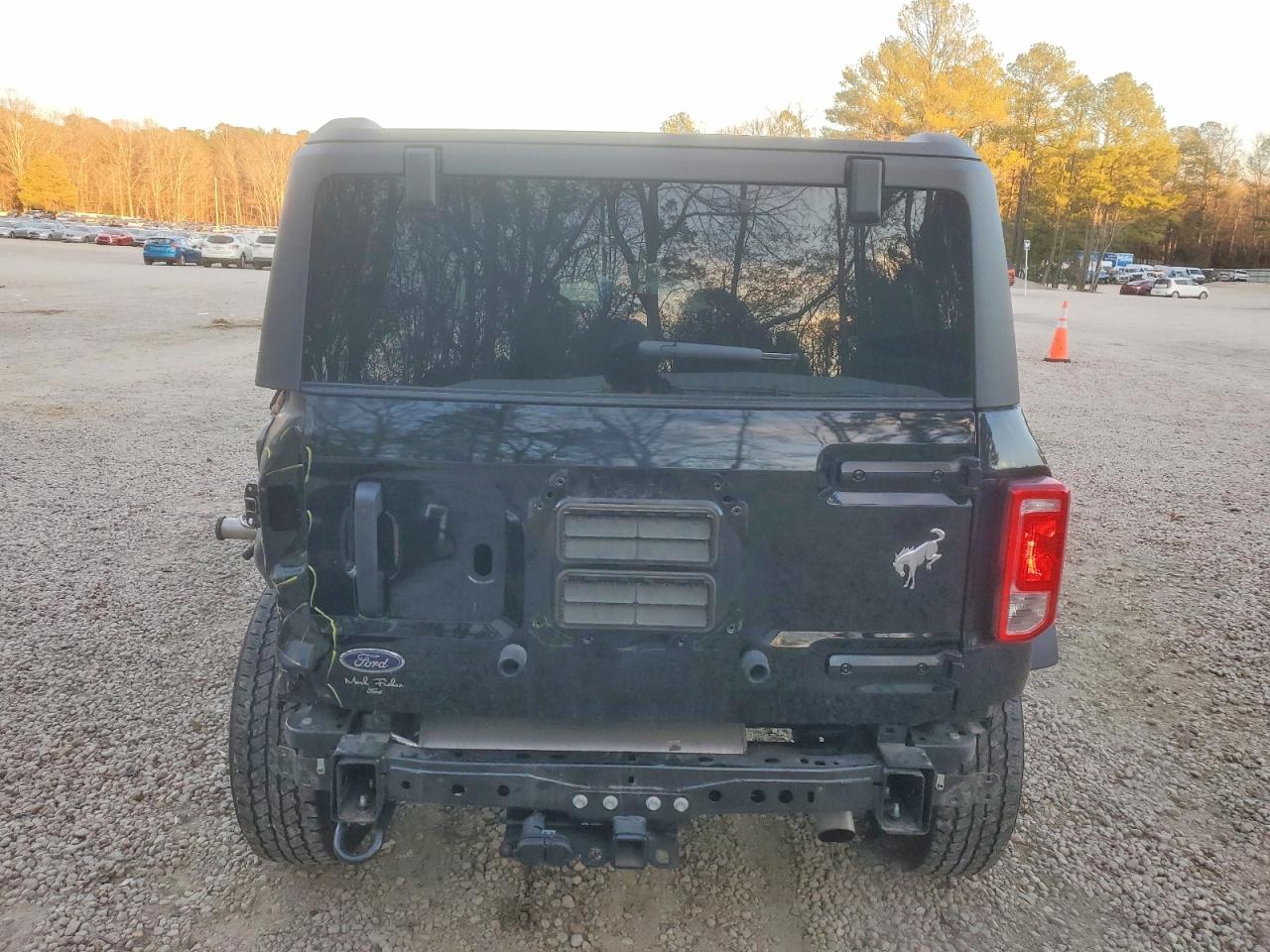2023 FORD BRONCO BASE photo 6