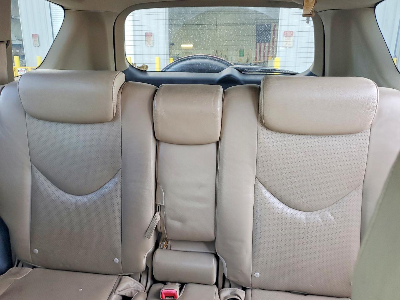 2010 TOYOTA RAV4 LIMITED photo 10