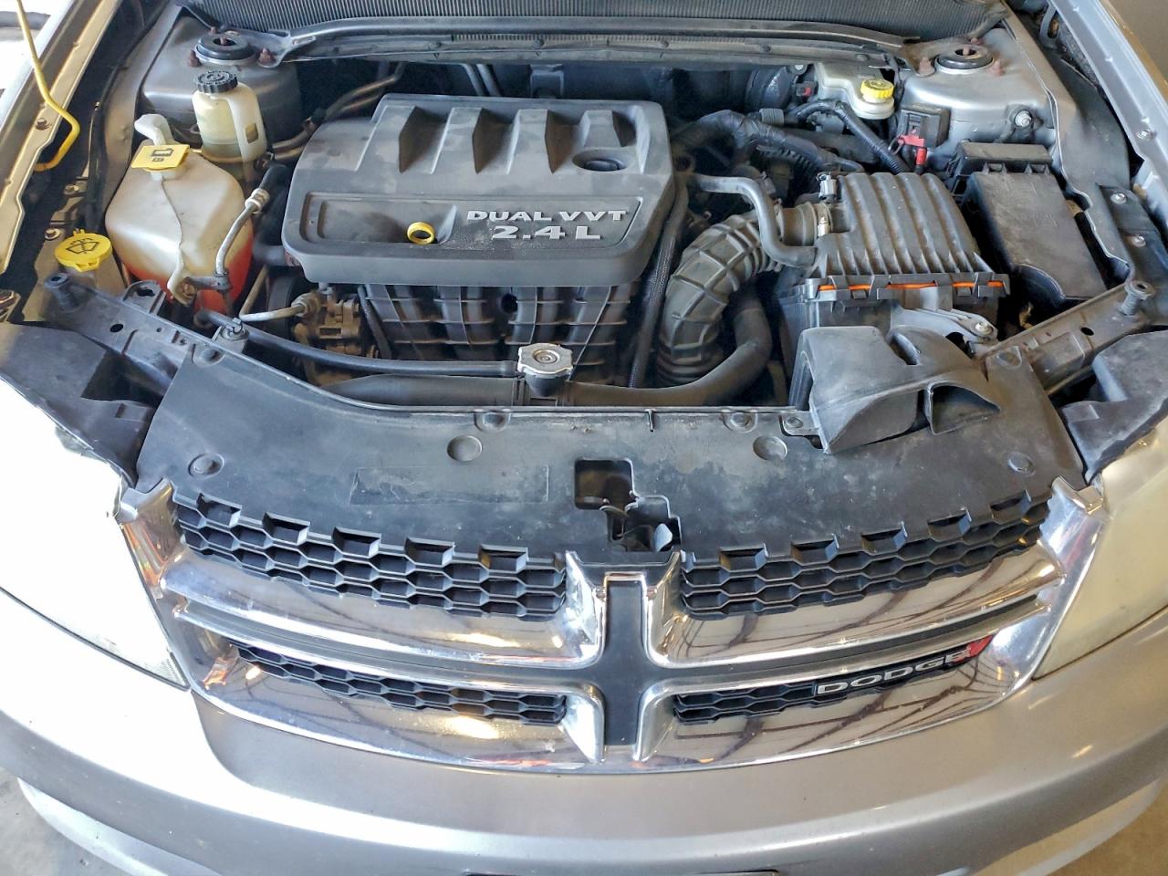 2013 DODGE AVENGER SXT photo 11