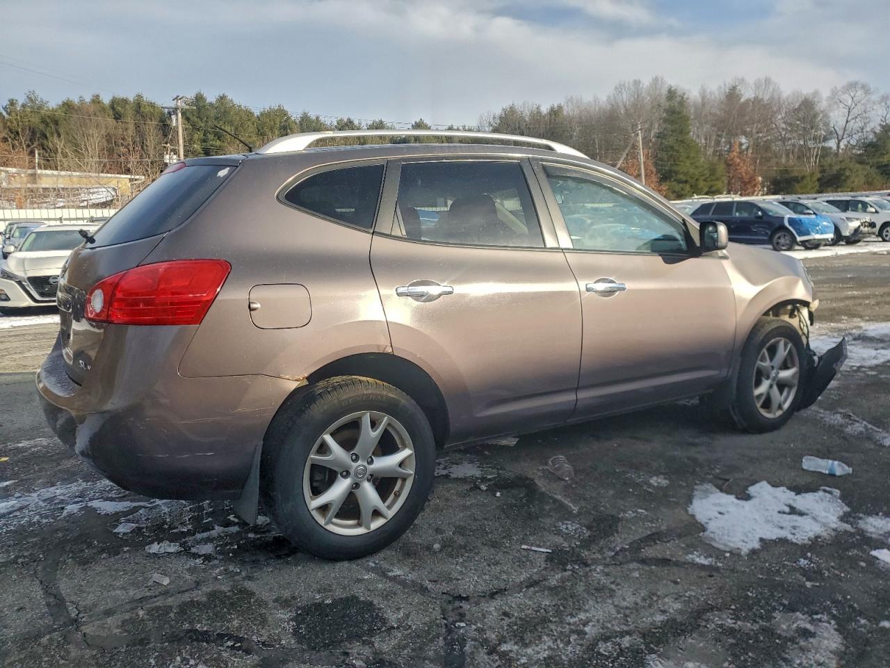 2010 NISSAN ROGUE S photo 3