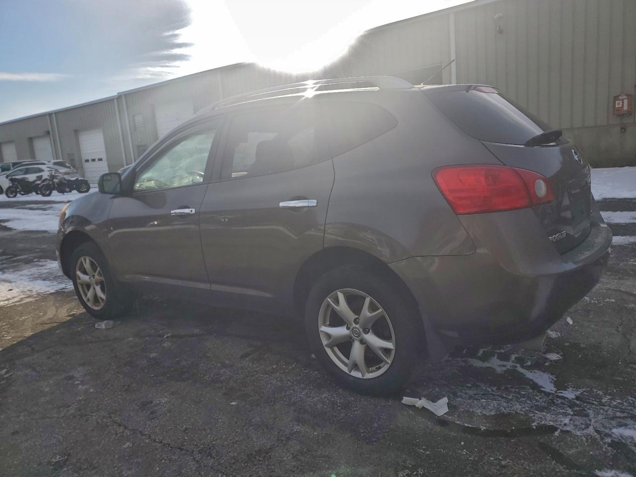 2010 NISSAN ROGUE S photo 2