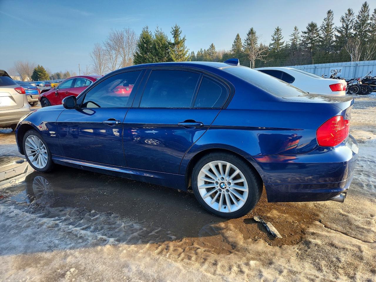 2011 BMW 328 XI photo 2