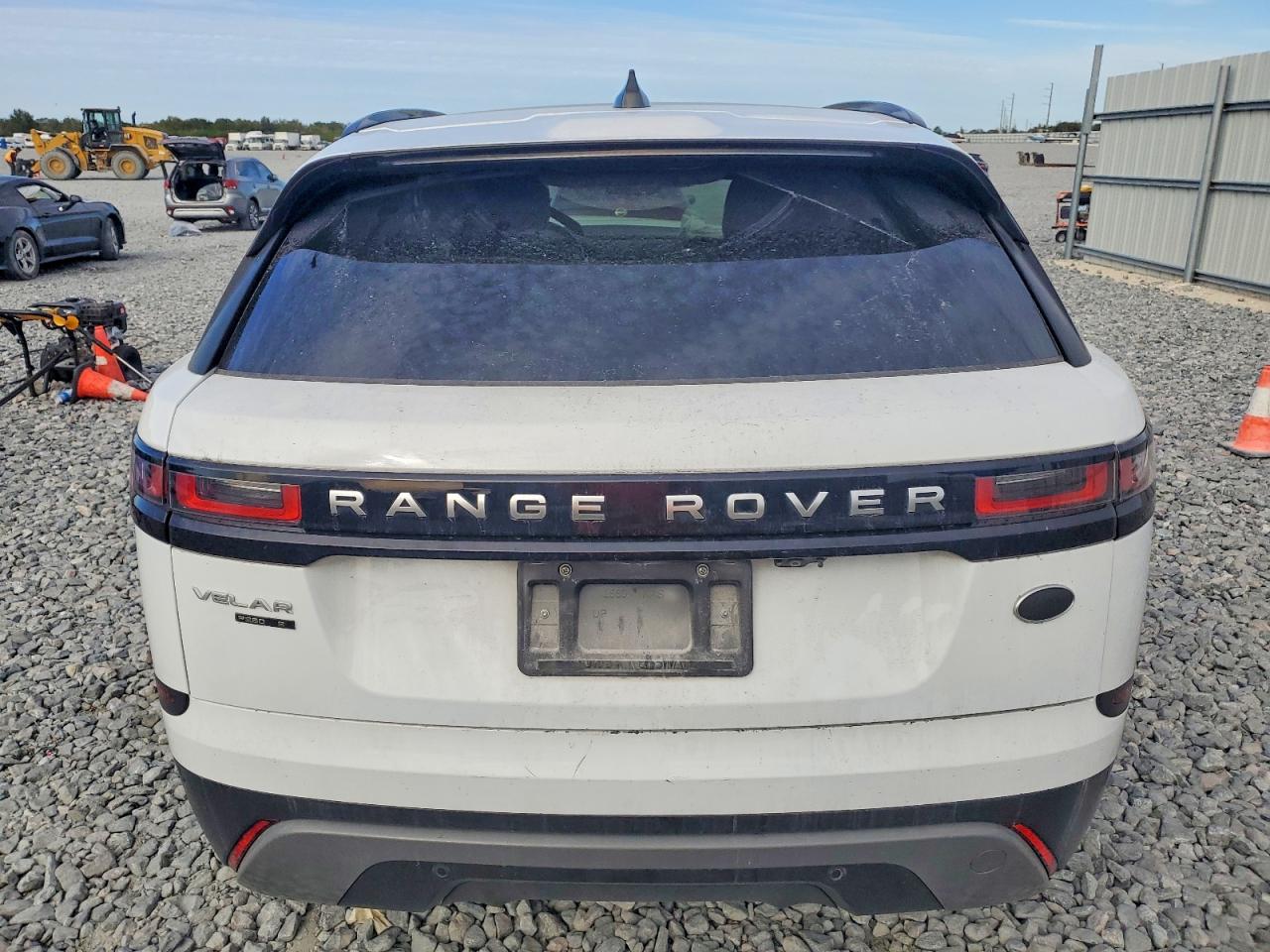 2019 LAND ROVER RANGE ROVER VELAR S photo 6