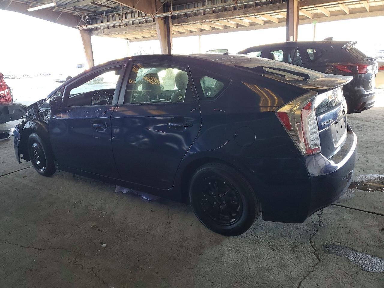 2014 TOYOTA PRIUS photo 2