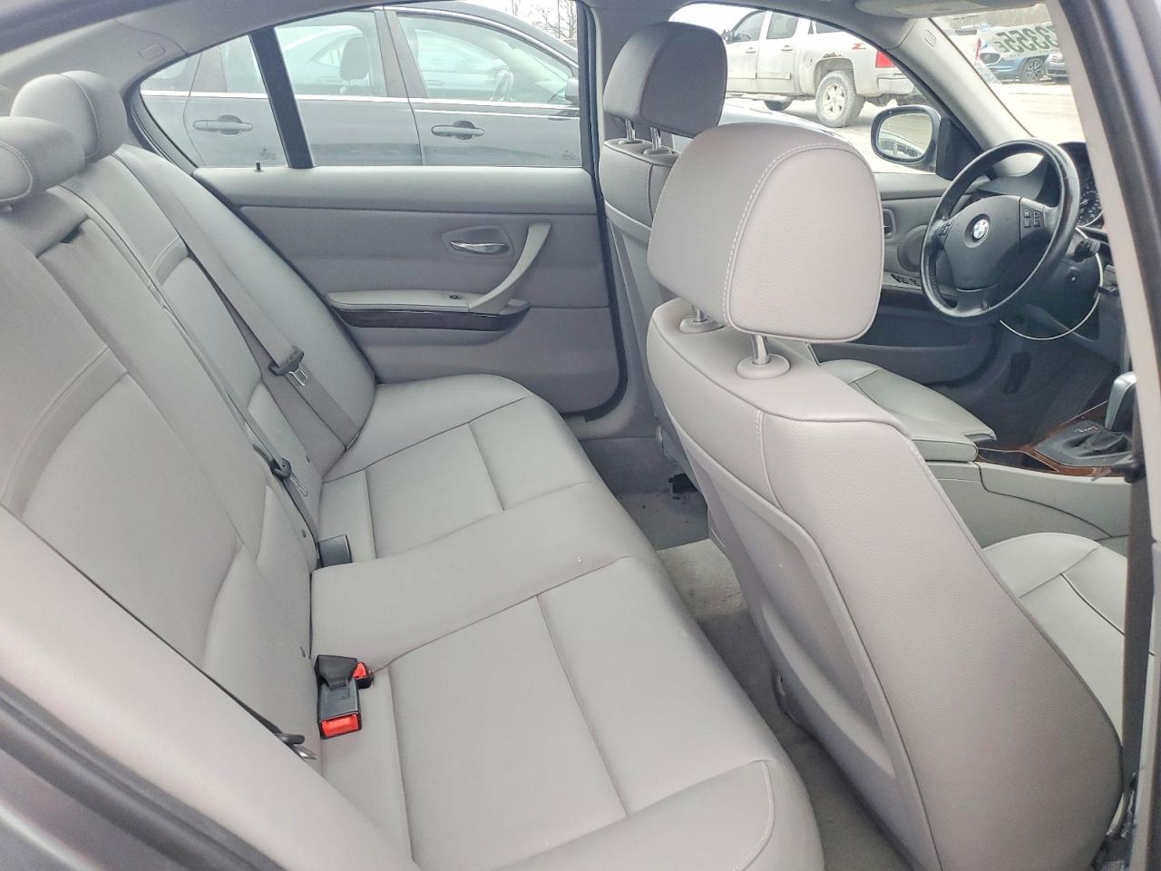 2011 BMW 328 XI photo 10