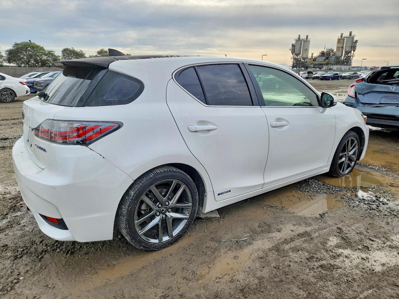 2015 LEXUS CT 200 photo 3
