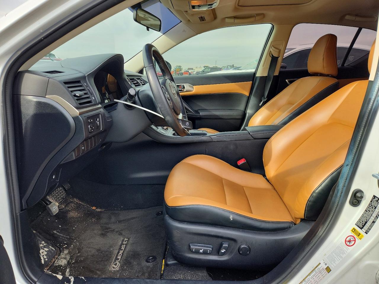 2015 LEXUS CT 200 photo 7