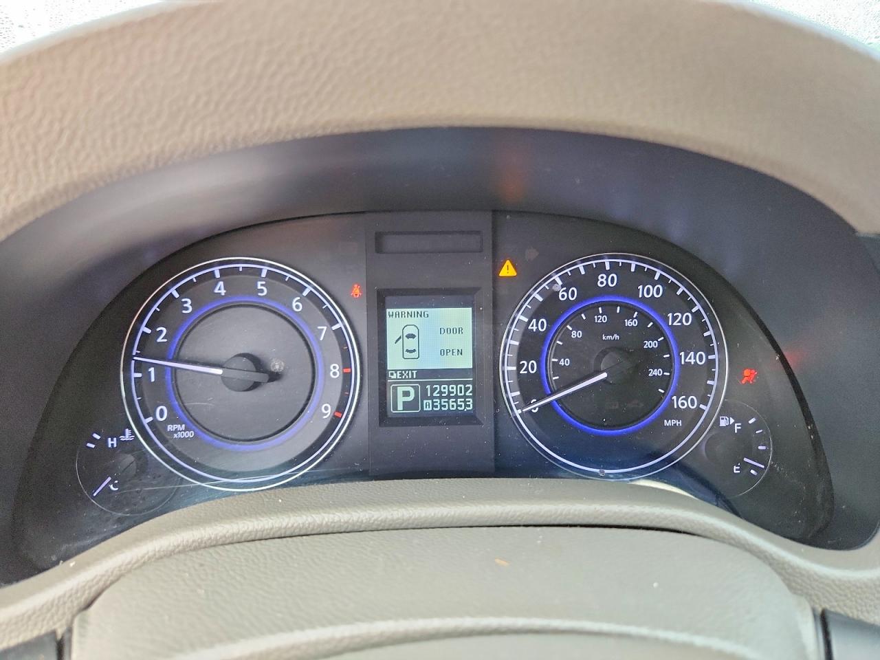 2011 INFINITI G37 BASE photo 9
