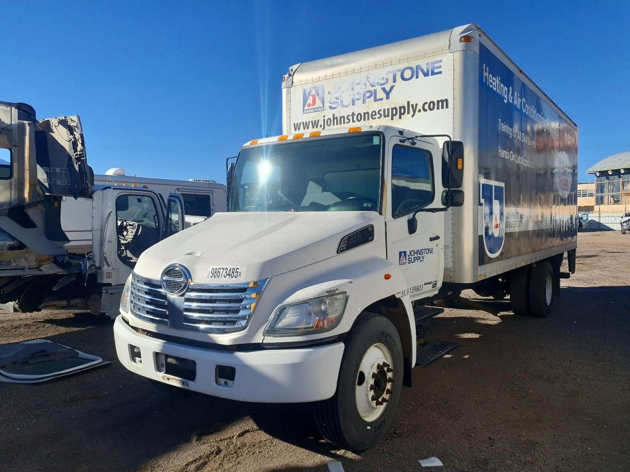 2007 HINO 258/268 BOX TRUCK photo 2